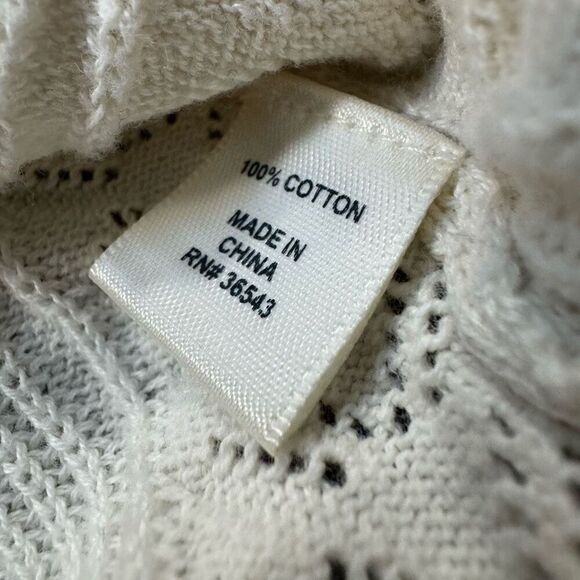 G. H. Bass & Co Women’s Knit Cardigan Sweater Size Medium 100% Cotton Preppy - Picture 8 of 11